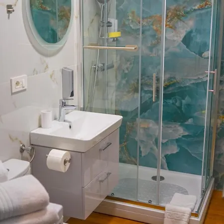 Neli - One Bedroom Apartament Trogir