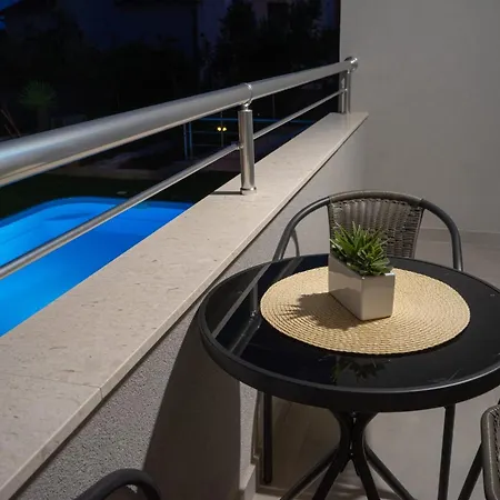 Neli - One Bedroom Apartament