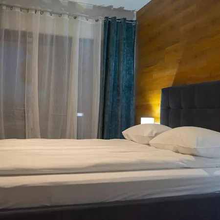Neli - One Bedroom *