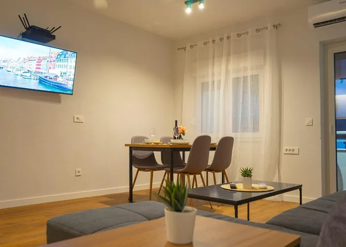 Neli - One Bedroom 公寓 特罗吉尔