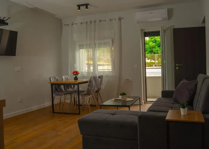 Neli - One Bedroom 公寓 特罗吉尔