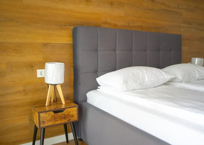 Neli - One Bedroom *